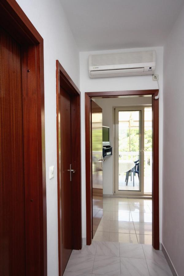 Apartments With A Parking Space Jezera, Murter - 5079 외부 사진